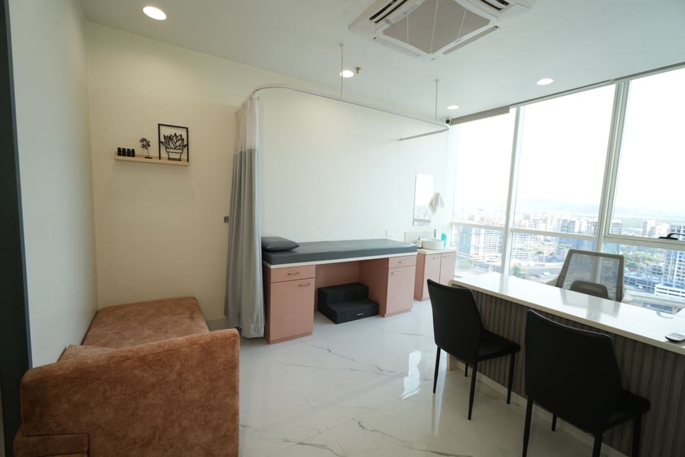 Cabin 04 – General Consultancy at CliniQube medical co-working space, Kharghar