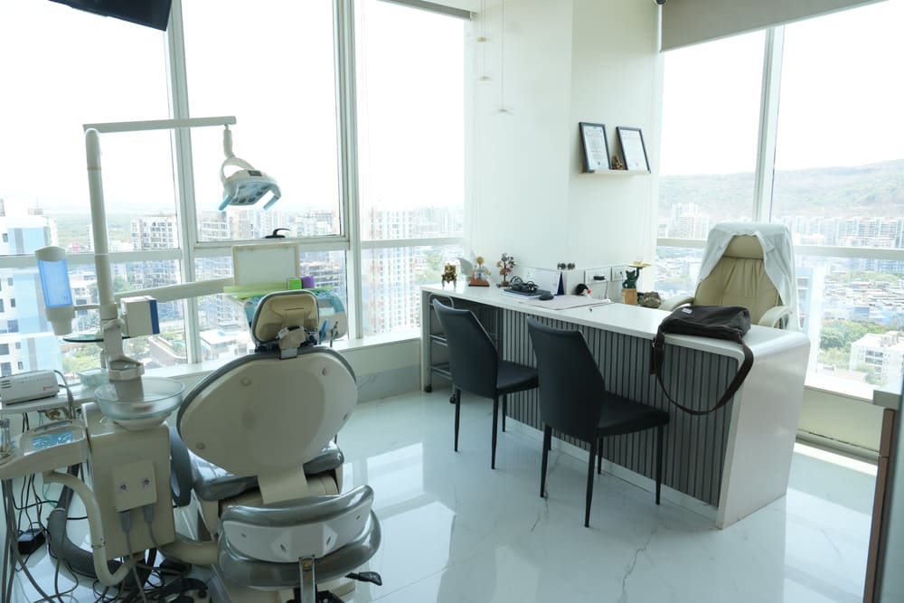 The Dental Suite – Premium Operative Suite at CliniQube medical co-working space, Kharghar
